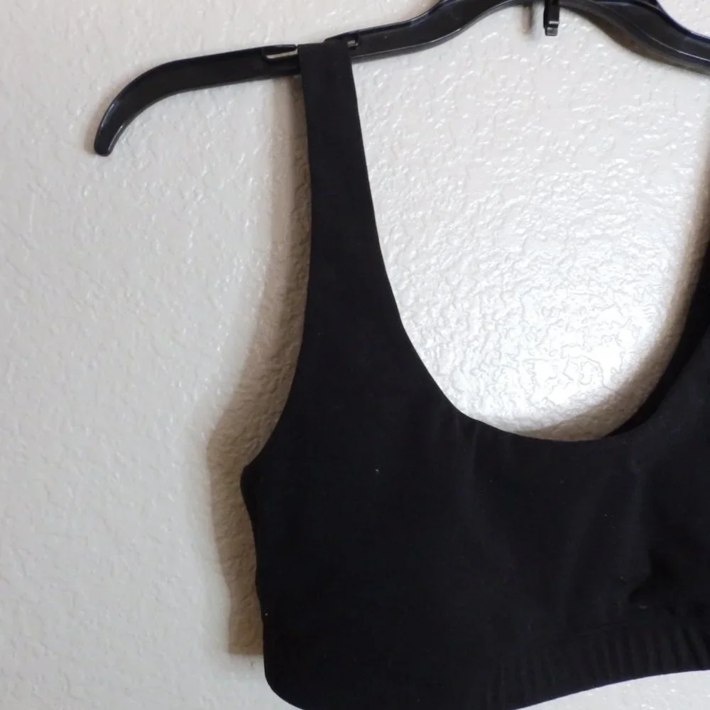 Vuori daily lounge soft bra sz M - Picture 5 of 5